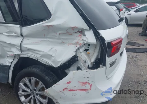 2018 Volkswagen Tiguan 2.0T S из США, поврежденный, VIN 3VV1B7AX1JM032250